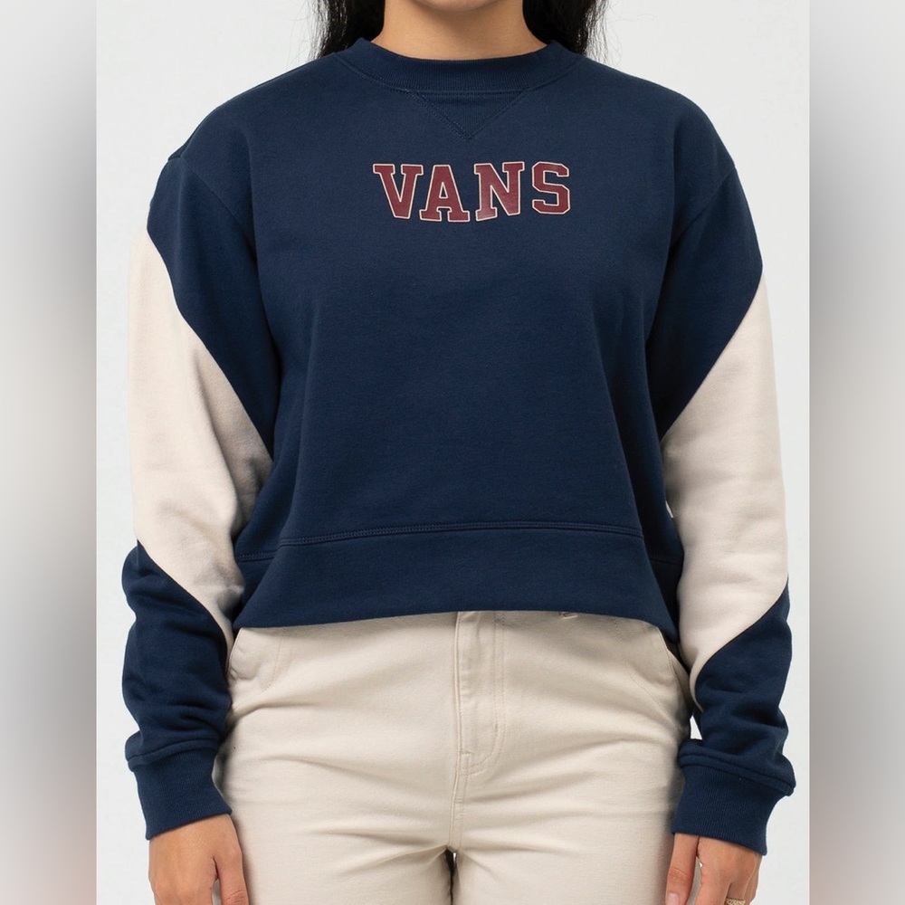 WOMEN'S VANS ACADEMY CROP CREW